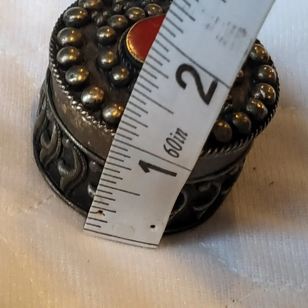 Vintage Red Dot Gold Toned Blue Velvet Lined Case Lidded Miniature Pill Case